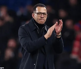 开云体育下载-跟队：切尔西乐观认为冬窗能签顶级中卫，但必须有首发实力