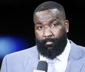 帕金斯：我说字母是罗宾&amp;米德尔顿是蝙蝠侠 之后就收到了死亡威胁